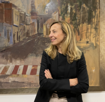Clara Ros, foto de retrato para mostrar su perfil profesional